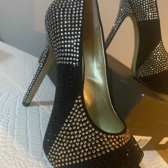 Enzo Angiolini size 8 peep toe heels - Picture 5 of 9